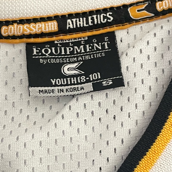 High quality Iowa Hawkeye youth jersey.  All numbers and letters appliquéd. - Picture 6 of 11